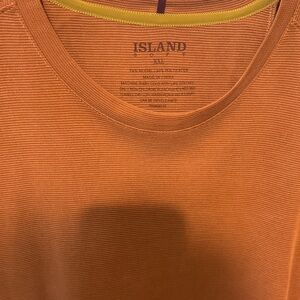 ISLAND Soft (Tommy Bahama) Brown ribbed crewneck top